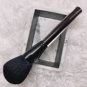 Kevyn Aucoin large blush/powder brush NWOT